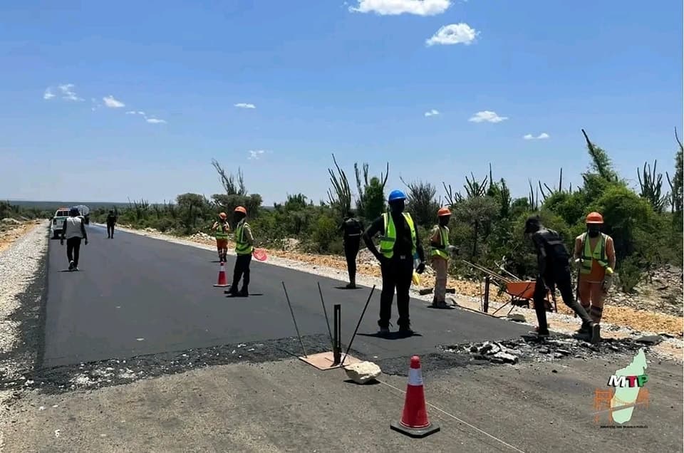 Just RIDE Circuation / La réhabilitation des RN13 et RN10 : une avancée pour le Sud de Madagascar