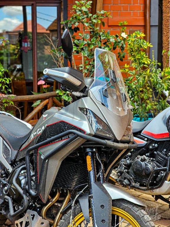Moto Morini X-Cape 650 : l’ Aventure Italienne Redéfinie