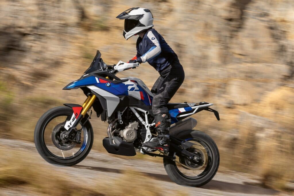BMW F450 GS 2025 : Une Concurrente de Taille dans le Segment des Trails Mid-Size