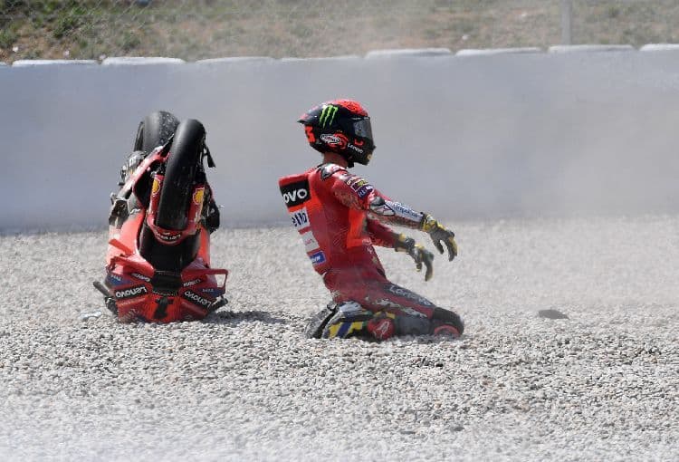 Pecco Bagnaia Frustré par un Accrochage avec Álex Márquez au GP d’Aragón