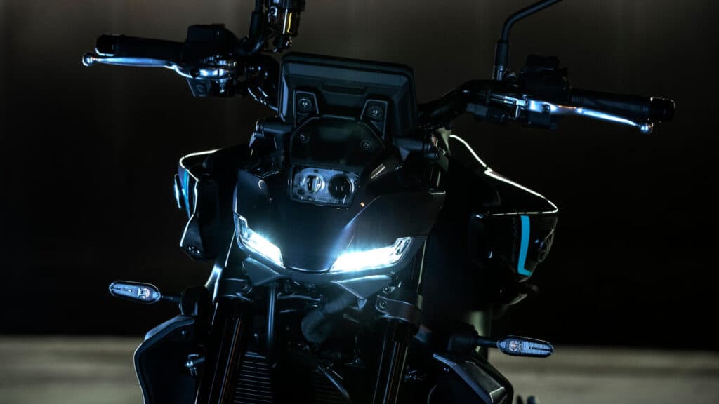 La Yamaha MT-09 Remporte le Prix « Naked Bike of the Year » : Un Roadster qui Trace Sa Propre Route