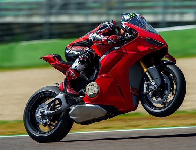 Nouvelle Ducati Panigale V4 2025 : On connaît le prix