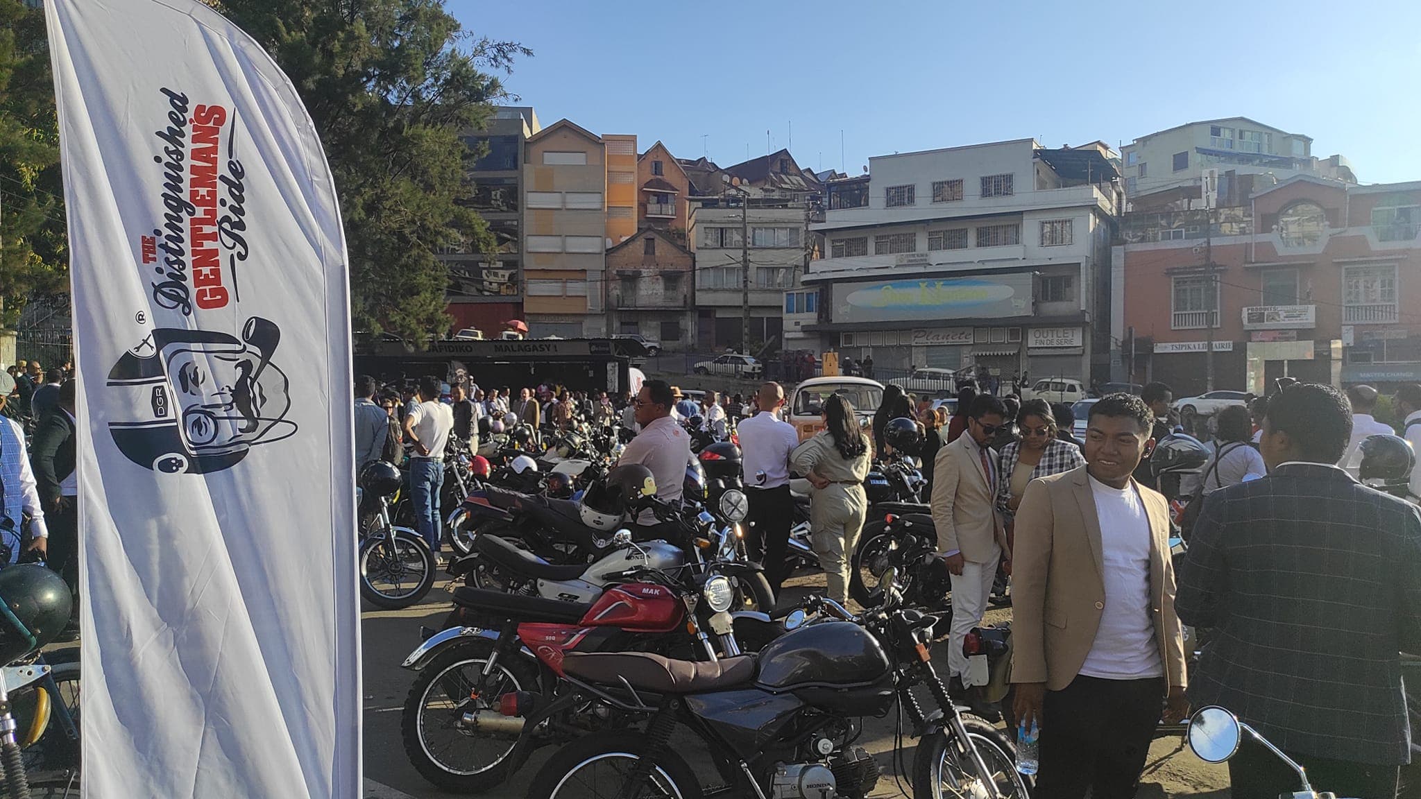 Distinguished Gentleman's Ride 2023 5EME EDITION 