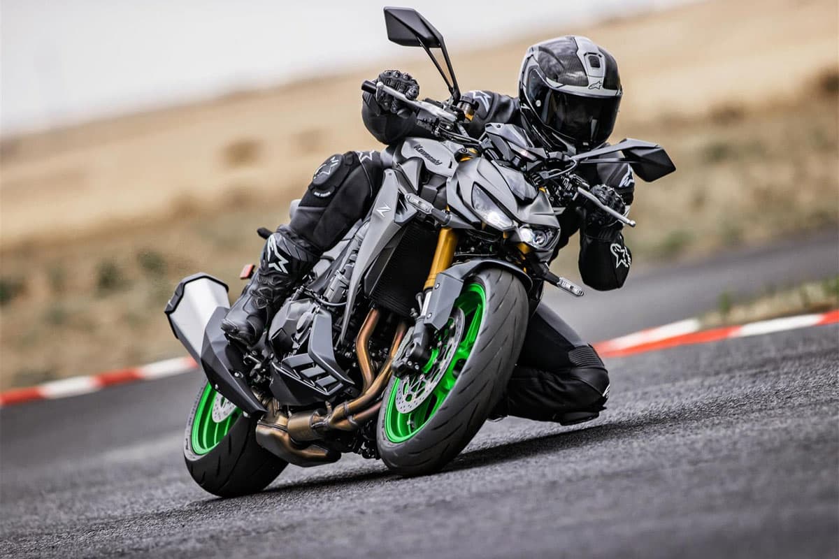Kawasaki Z1100 2025 — la nouvelle bête du clan Z