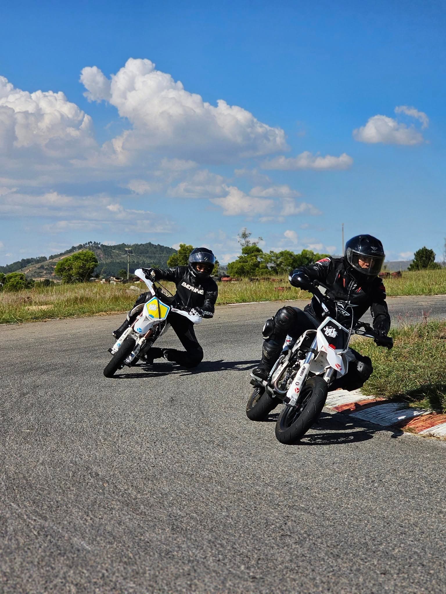 Just Ride Test Ride / YCF Mini Supermotard : Le meilleur outil d'apprentissage pour le pilotage sur circuit