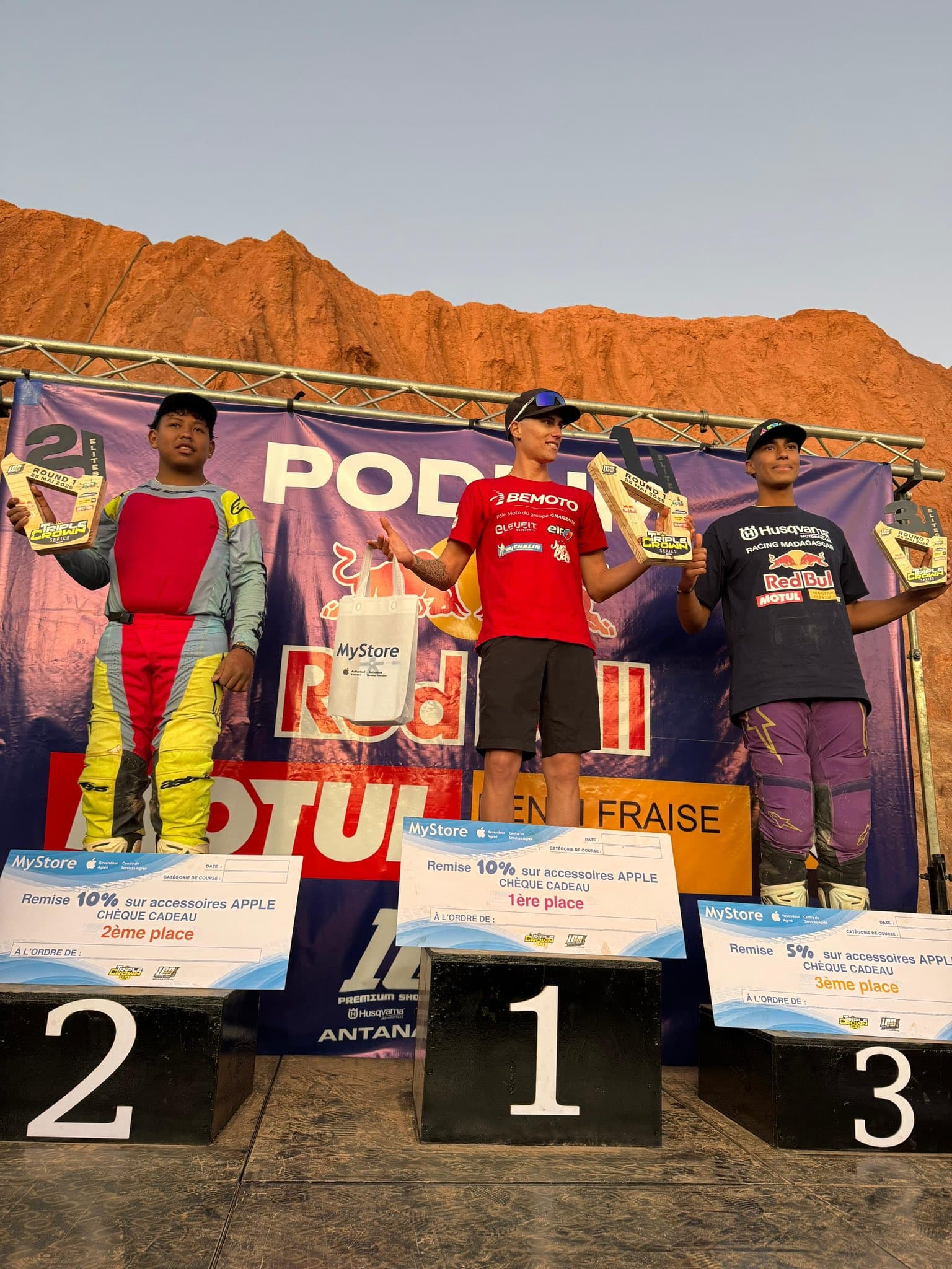 Just Ride Evenement / Motocross – Triple Crown Series : Un dimanche de détente plein de rebondissements à Ambohidava