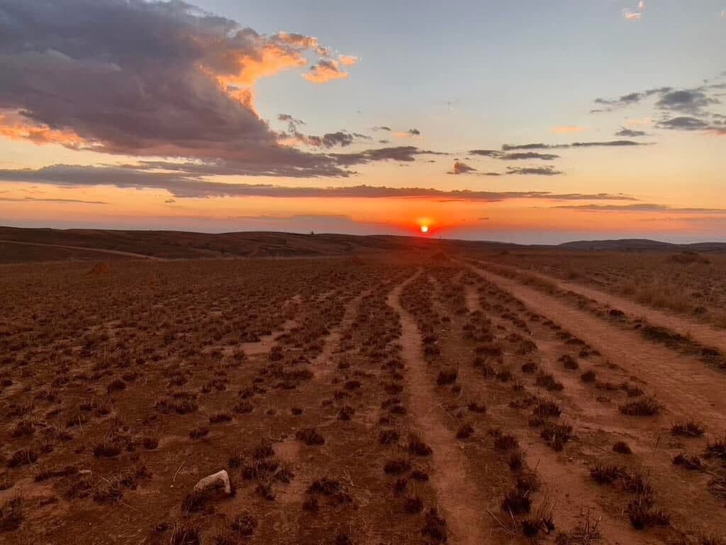 Just Ride Roadt Trip / Destination du Week-end : une traversée du Bongolava