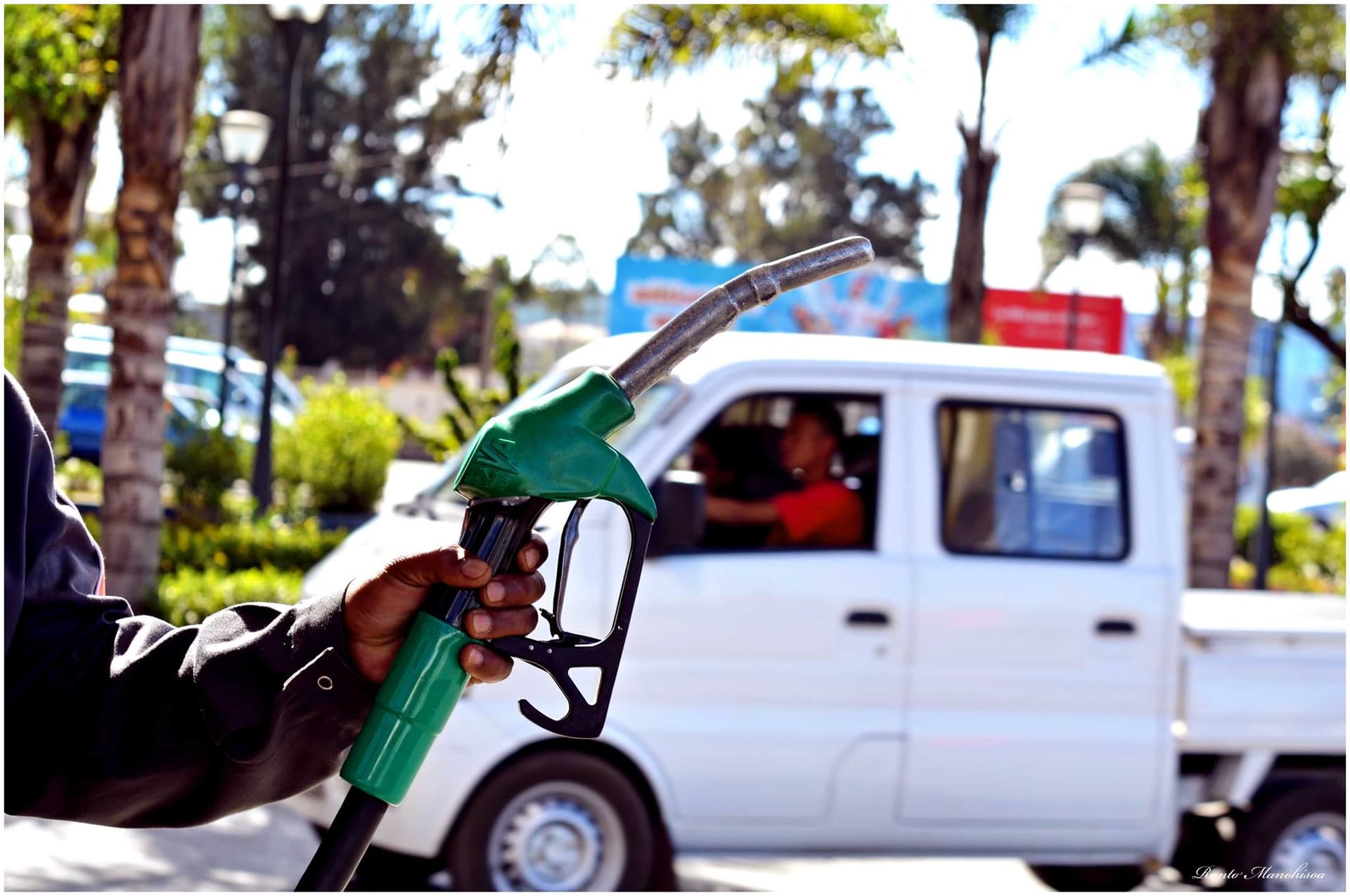 Just Ride actualité / Hydrocarbures : l’entrée de la Star dans l’importation de lubrifiants, quel impact pour les motards ?