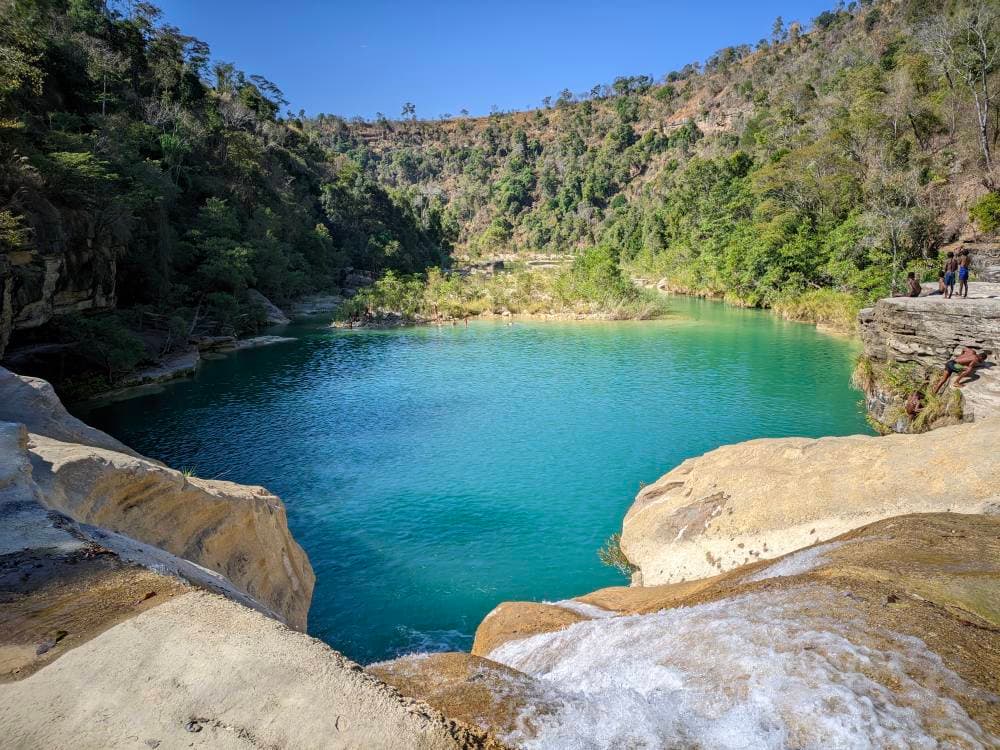 Just Ride Road Trip / Sahambano : le nouveau joyau caché sur la Tsiribihina, pour les motards en quête d’extrême