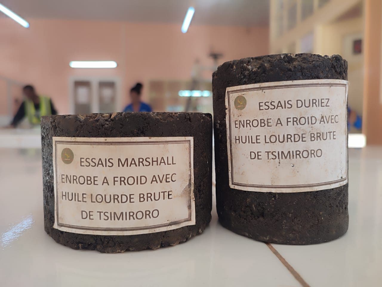 Just Ride actus / L’huile lourde de Tsimiroro, une piste prometteuse pour transformer l’état des routes malgaches