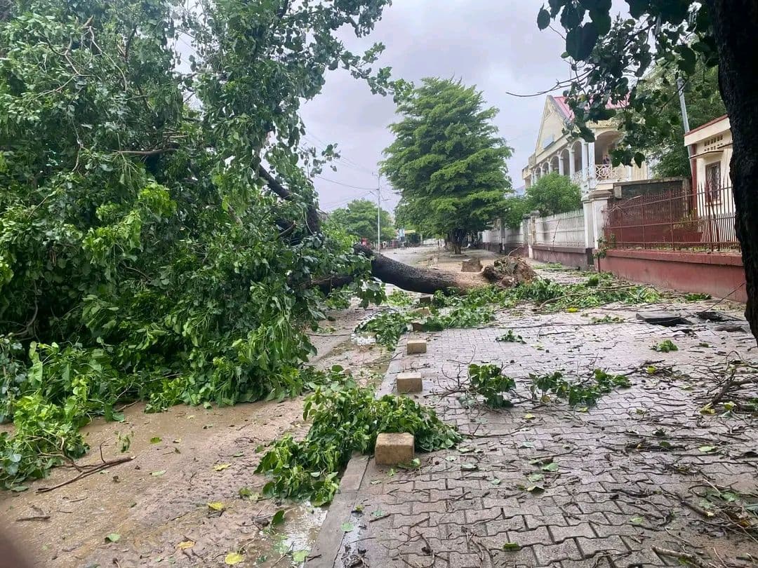 Flash Info / CYCLONE FYTIA : UNE PROGRESSION LENTE ET DÉVASTATRICE À TRAVERS MADAGASCAR