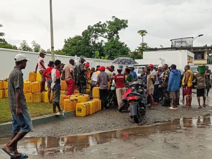 Just Ride Actus / HYDROCARBURES – Prix stables, mais vent de panique : les stations-service prises d’assaut